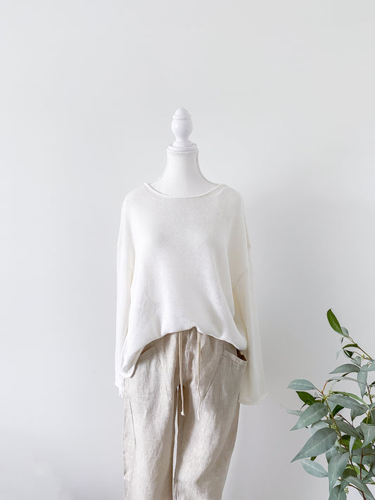 Little Lies Spring Knit – White